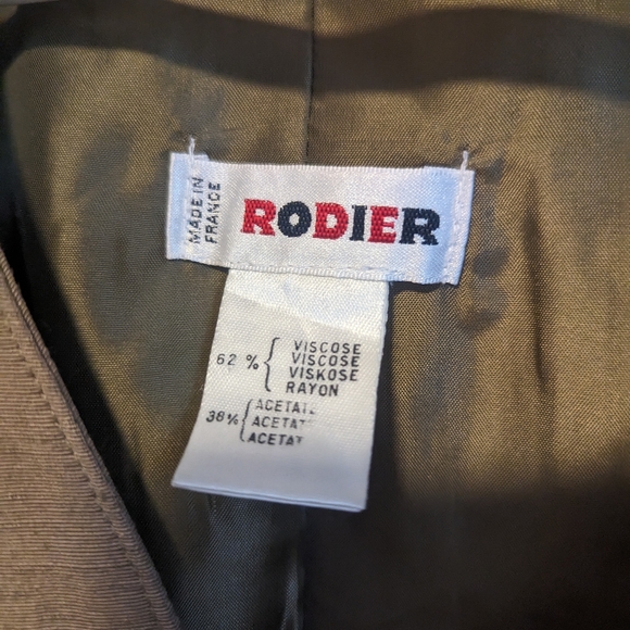 Rodier Cream Blazer and Skirt Set (Size 42) - Picture 15 of 15